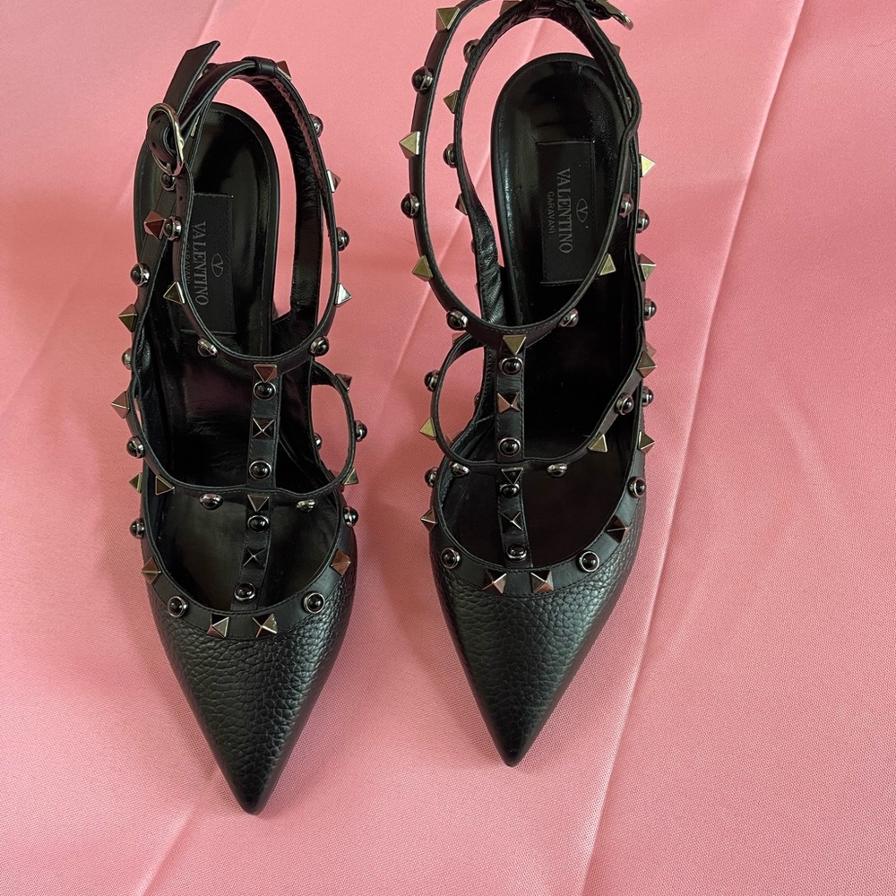 Valentino Rockstud heels black size 39